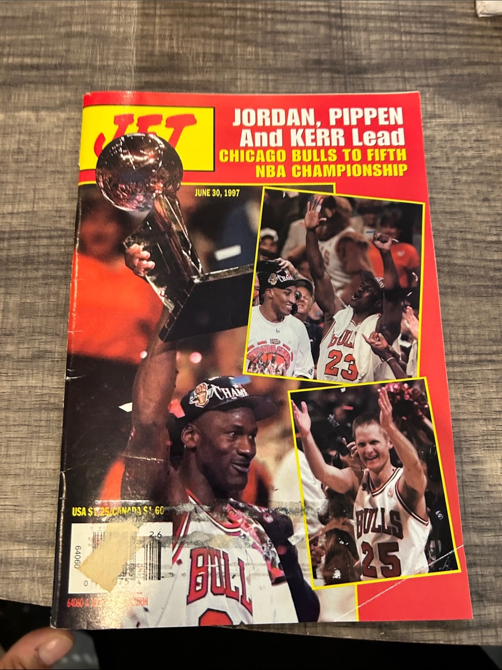 Magazine Chicago Bulls 1997 Championship Collector Issue - Red